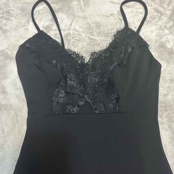 Beautiful women dress - Picture 4 of 7